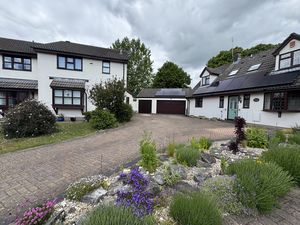 CUL DE SAC VIEW- click for photo gallery